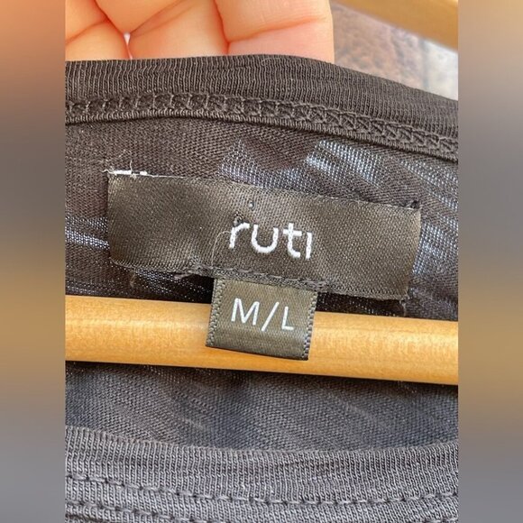 RUTI PUFFED SHOULDER TOP M - Picture 6 of 8